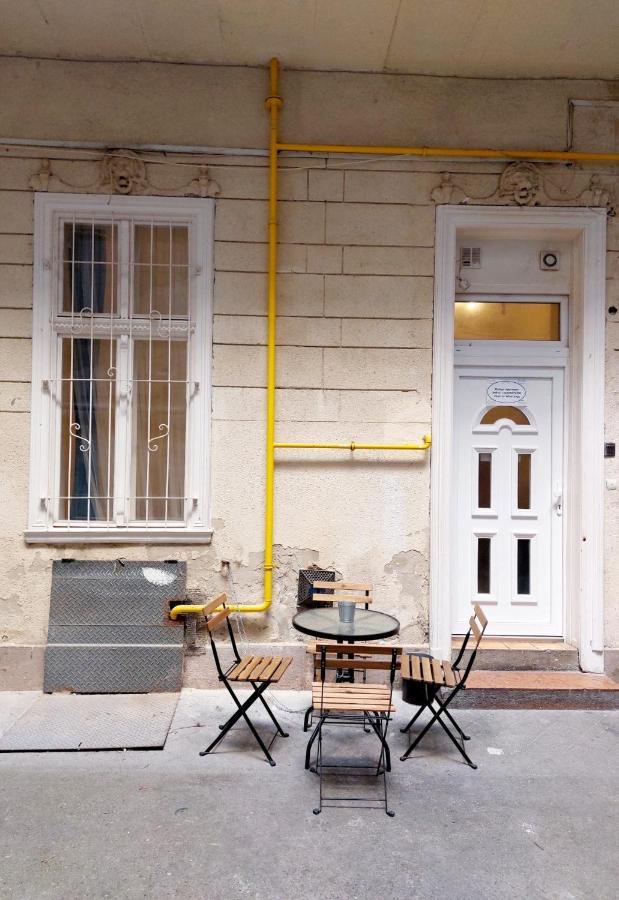 Michael Apartment With 2 Rooms Near Gozsdu Udvar Budapest Luaran gambar